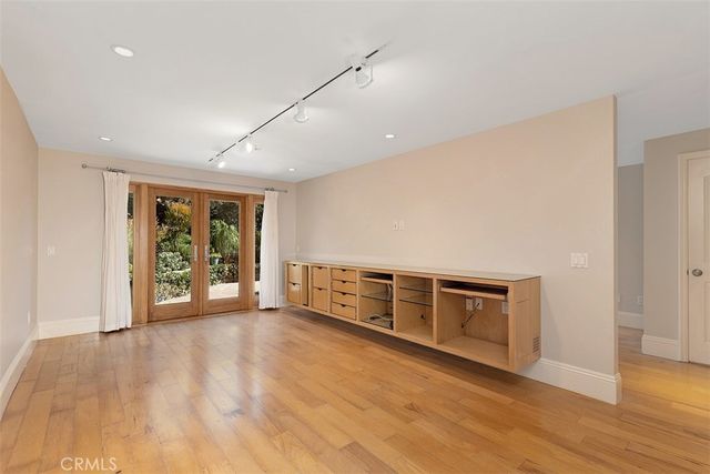 135 Sunset Terrace, Laguna Beach, CA 92651