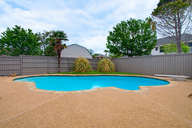 5718 Willowbrook Drive, Rowlett, TX 75088