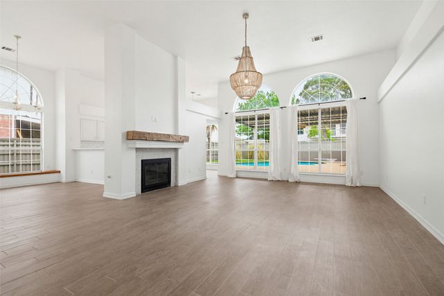 5718 Willowbrook Drive, Rowlett, TX 75088