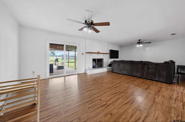 250 MOLLY LN, Mineola, TX 75773