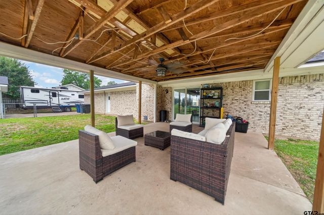 250 MOLLY LN, Mineola, TX 75773