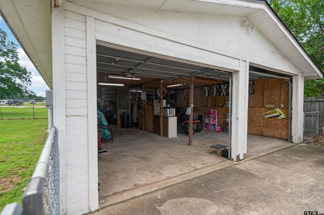 250 MOLLY LN, Mineola, TX 75773
