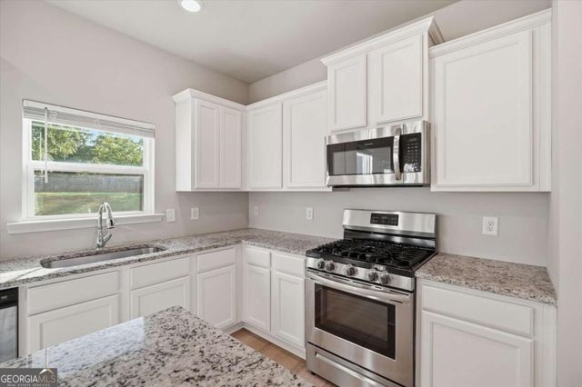 517 Edgemore Road, Canton, GA 30114