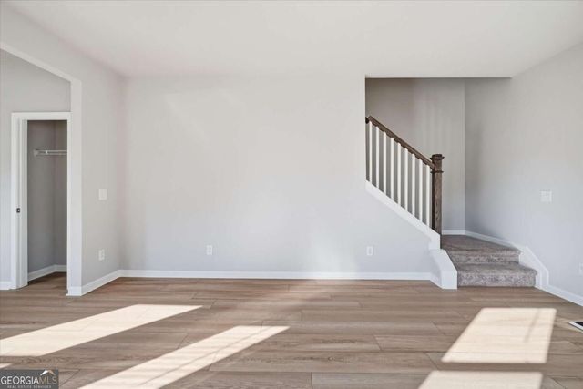 517 Edgemore Road, Canton, GA 30114