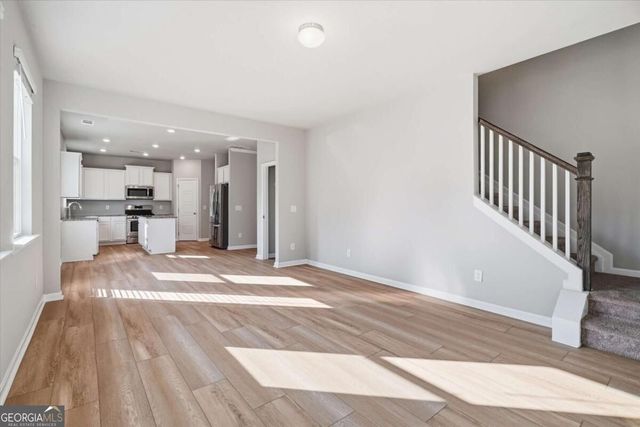 517 Edgemore Road, Canton, GA 30114