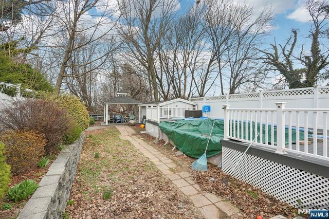 185 Trenton Avenue, Paterson, NJ 07503