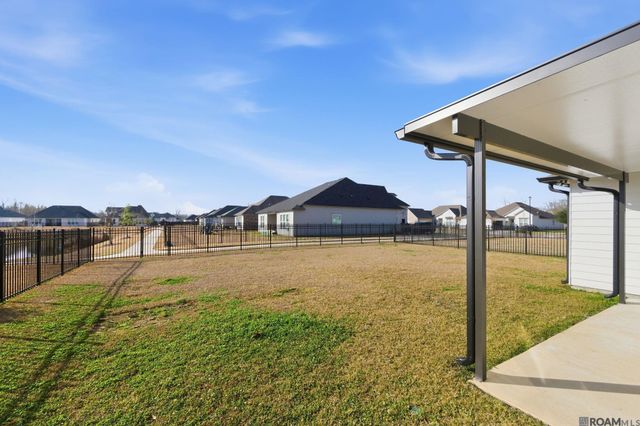 39223 Canopy Ct, Gonzales, LA 70737
