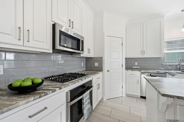 39223 Canopy Ct, Gonzales, LA 70737