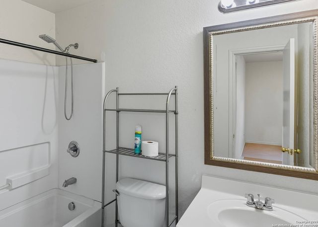 3223 Crested Creek, New Braunfels, TX 78130