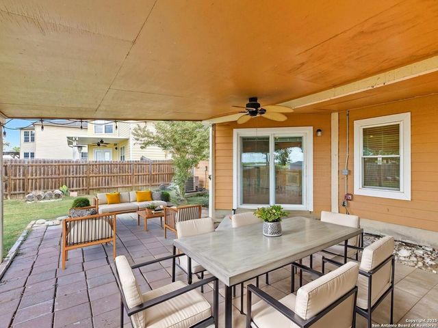 3223 Crested Creek, New Braunfels, TX 78130