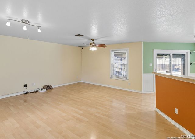 3223 Crested Creek, New Braunfels, TX 78130