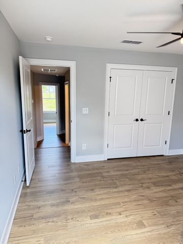 604 Gustaf Dr, Whites Creek, TN 37189