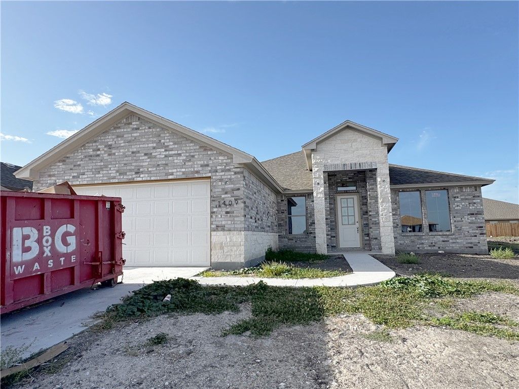 1409 Daenerys, Corpus Christi, TX 78415 — exterior