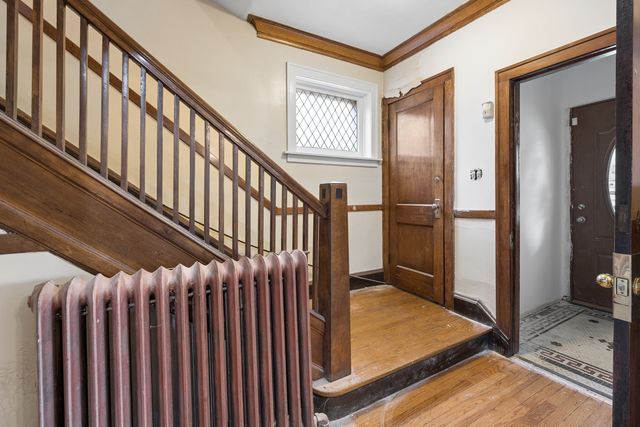7324 S Calumet Avenue, Chicago, IL 60619