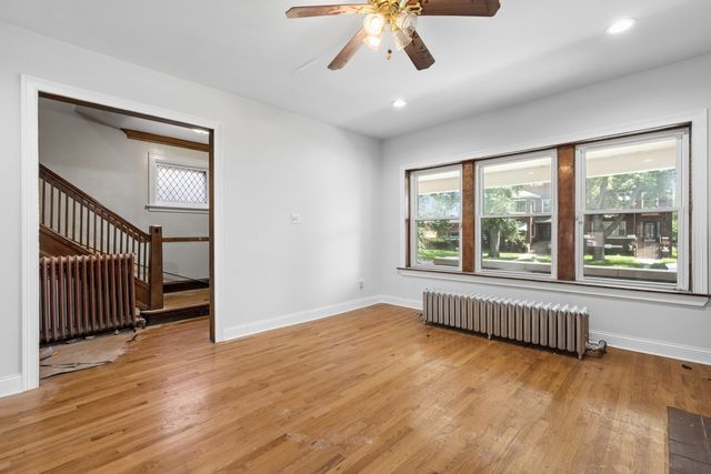7324 S Calumet Avenue, Chicago, IL 60619