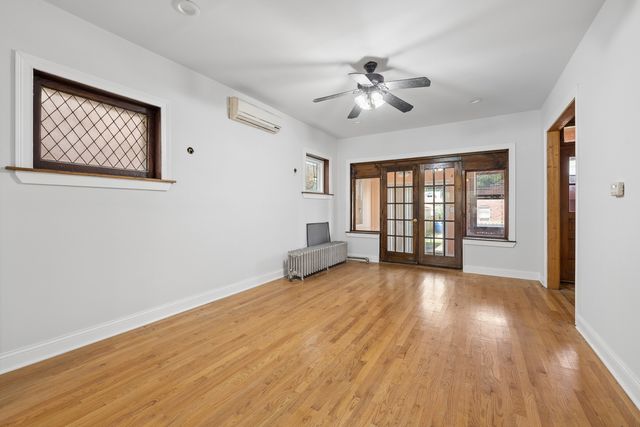 7324 S Calumet Avenue, Chicago, IL 60619