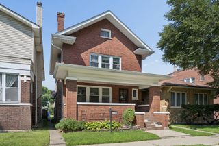 7324 S Calumet Avenue, Chicago, IL 60619