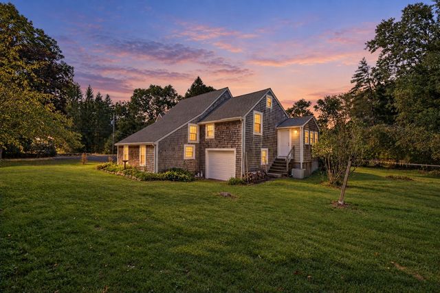 745 Williams St, Dighton, MA 02764