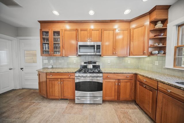 745 Williams St, Dighton, MA 02764