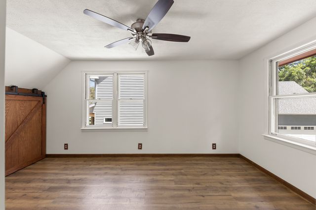 316 W 5th Avenue, Naperville, IL 60563