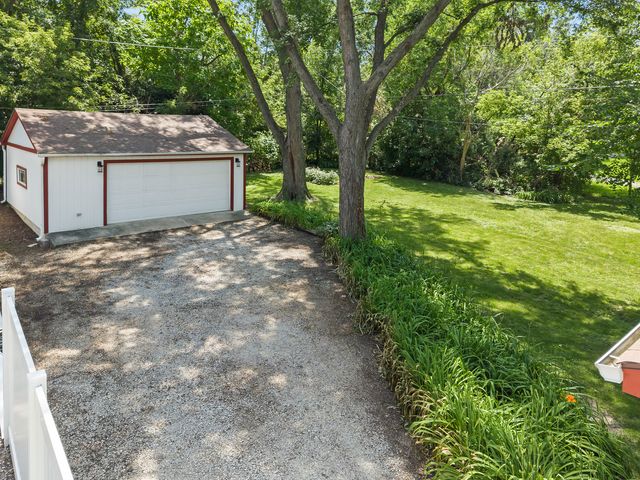 316 W 5th Avenue, Naperville, IL 60563