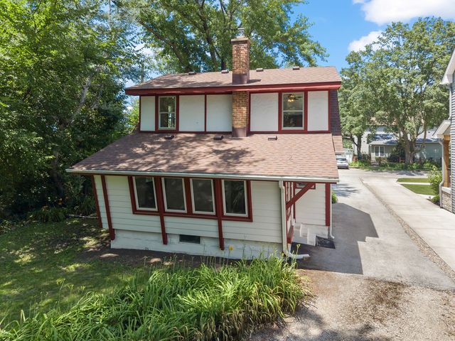 316 W 5th Avenue, Naperville, IL 60563