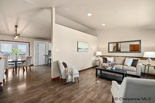 5206 VIEW POINT CT, Cheyenne, WY 82009