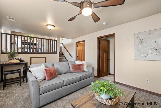 5206 VIEW POINT CT, Cheyenne, WY 82009