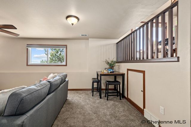 5206 VIEW POINT CT, Cheyenne, WY 82009