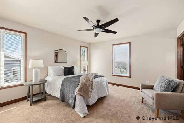 5206 VIEW POINT CT, Cheyenne, WY 82009
