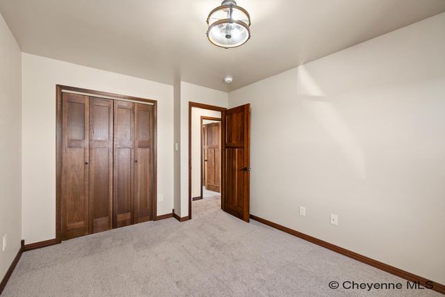 5206 VIEW POINT CT, Cheyenne, WY 82009