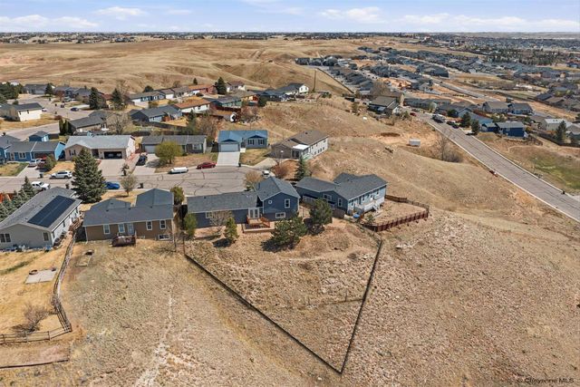 5206 VIEW POINT CT, Cheyenne, WY 82009