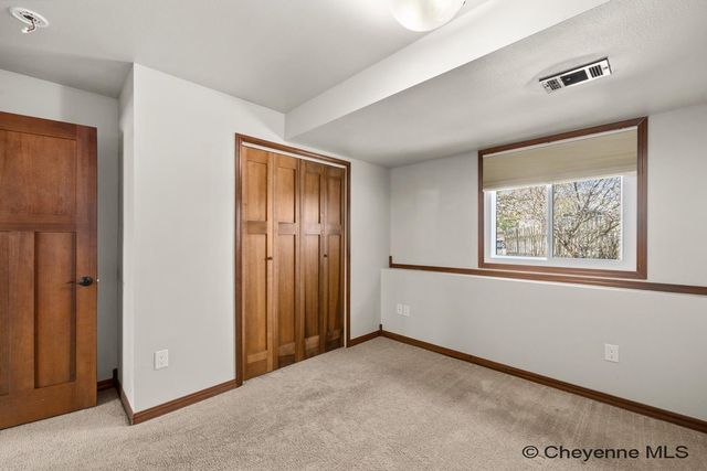 5206 VIEW POINT CT, Cheyenne, WY 82009