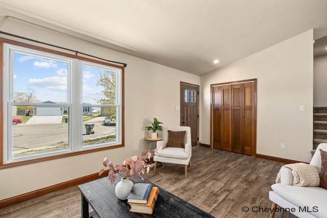 5206 VIEW POINT CT, Cheyenne, WY 82009