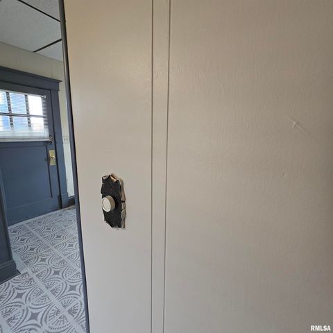 1910 W HOWETT Street, Peoria, IL 61605