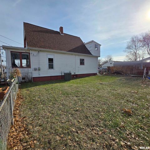 1910 W HOWETT Street, Peoria, IL 61605