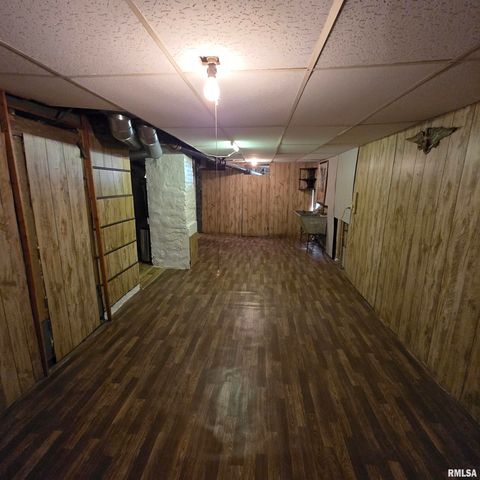 1910 W HOWETT Street, Peoria, IL 61605