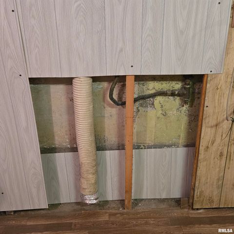 1910 W HOWETT Street, Peoria, IL 61605