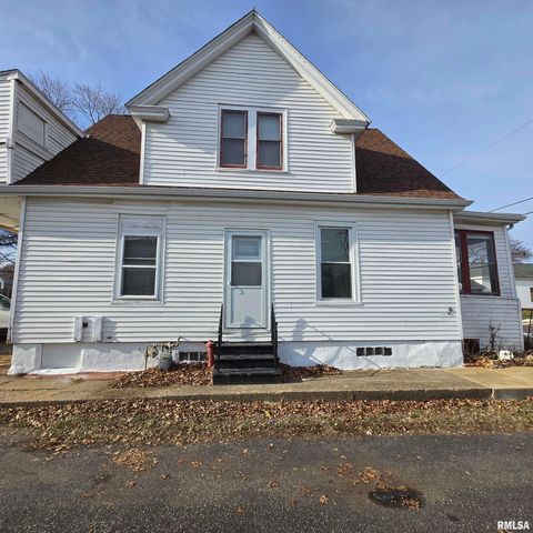 1910 W HOWETT Street, Peoria, IL 61605