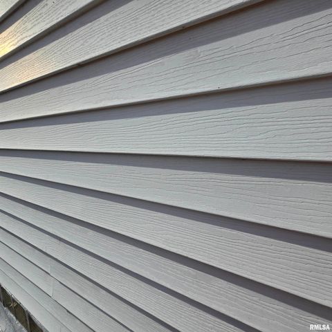 1910 W HOWETT Street, Peoria, IL 61605