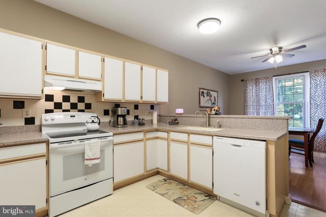 155 MORNINGSIDE DR, Falling Waters, WV 25419