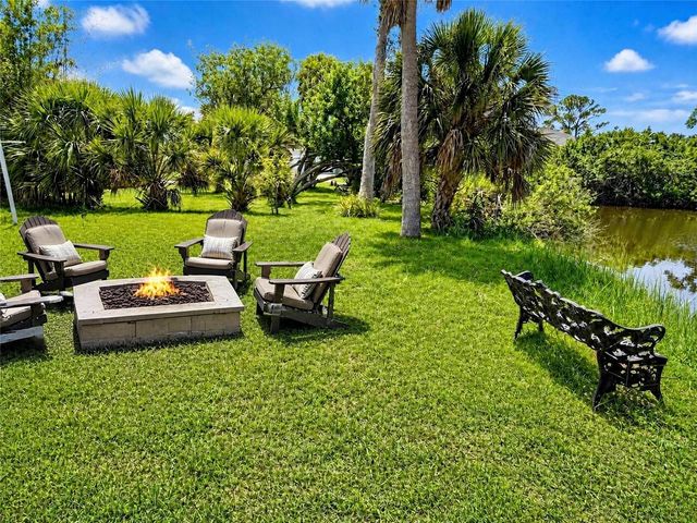 935 LINDEN ROAD, Venice, FL 34293