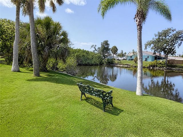 935 LINDEN ROAD, Venice, FL 34293
