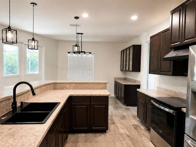 935 LINDEN ROAD, Venice, FL 34293