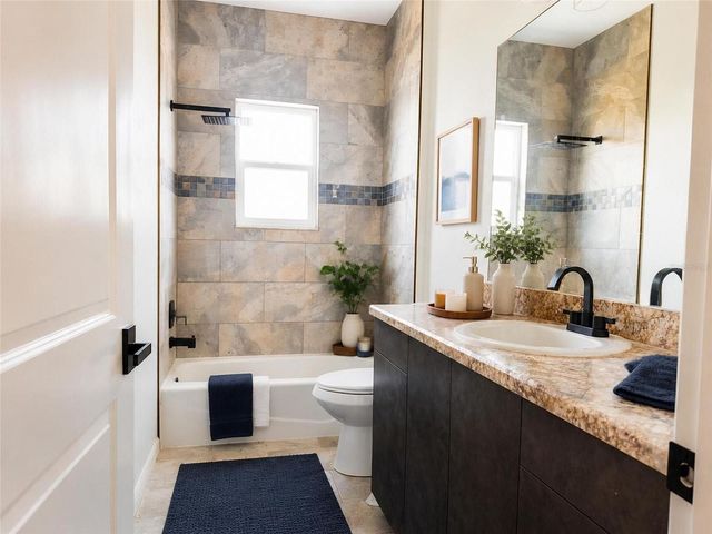 935 LINDEN ROAD, Venice, FL 34293