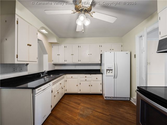 57 Abney Circle N, Charleston, WV 25314