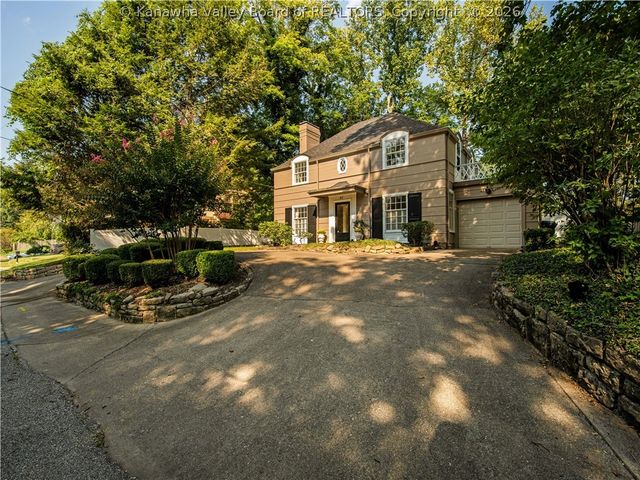 57 Abney Circle N, Charleston, WV 25314
