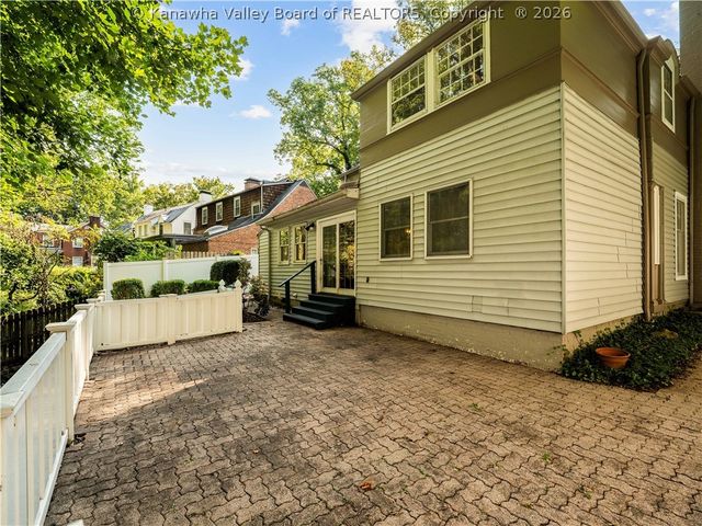 57 Abney Circle N, Charleston, WV 25314