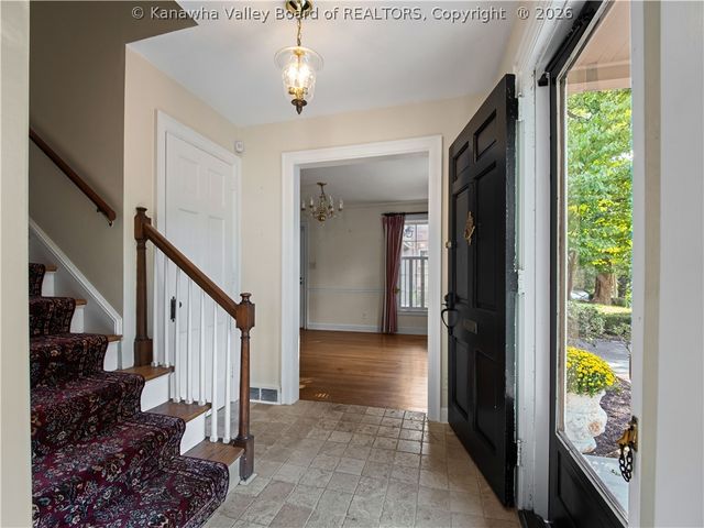 57 Abney Circle N, Charleston, WV 25314