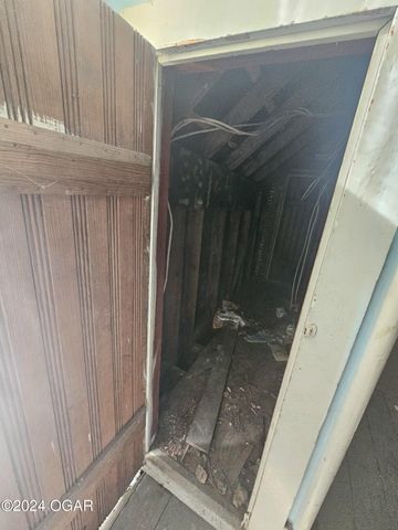 444 E 8th Street, Baxter Springs, KS 66713